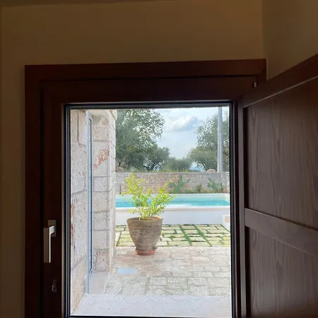 Trulli Milena بوتينيانو