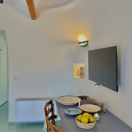 Trulli Milena * بوتينيانو