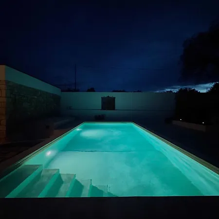 Trulli Milena بوتينيانو